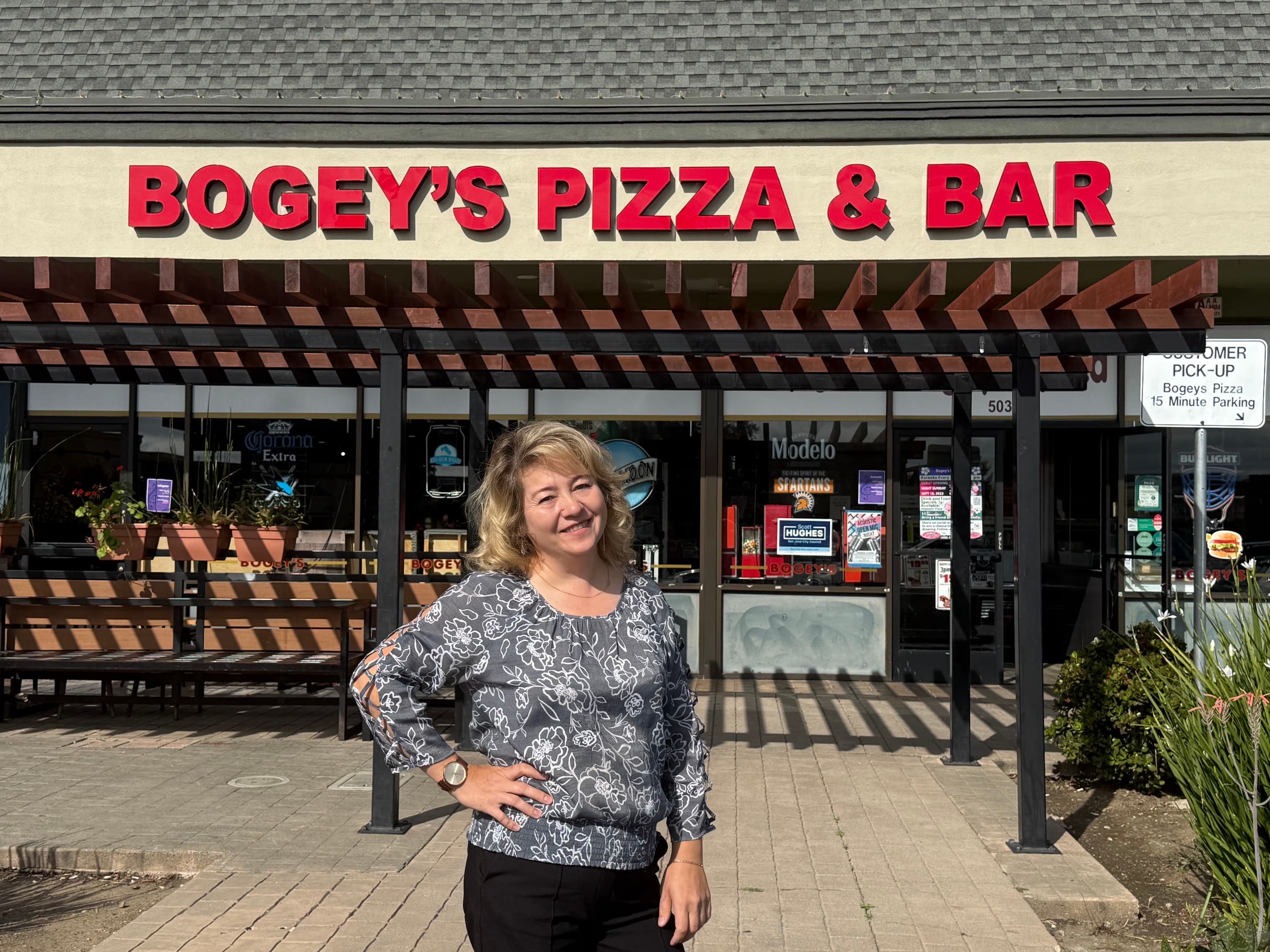 Bogey's Pizza storefront